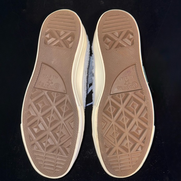 Converse Women's Sneakers in Light Blue and White - Picture 10 of 10